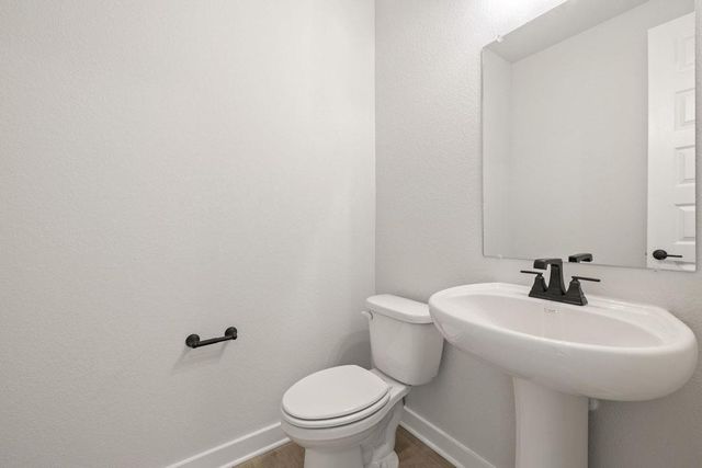 592 Darley Oak Drive, Dripping Springs, TX 78620