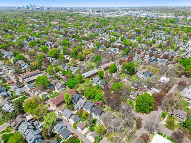 1699 Ashland Avenue, Saint Paul, MN 55104