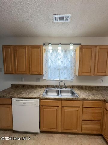 122 Horse Shoe Bend, Jacksonville, NC 28546