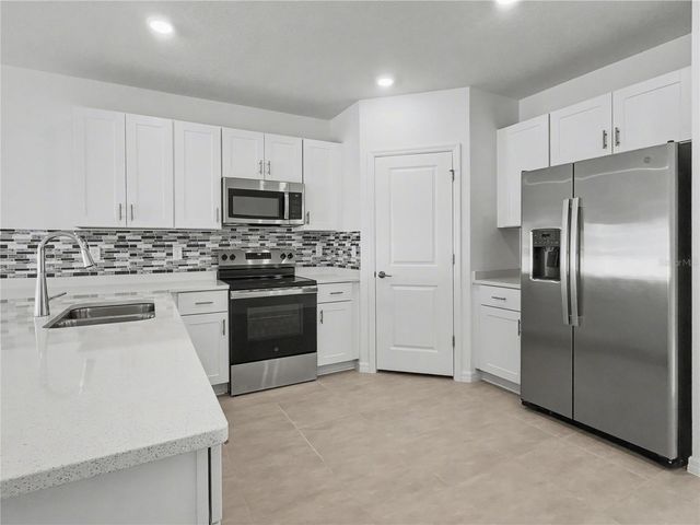 1931 ROSEWOOD CIRCLE, Lakeland, FL 33810