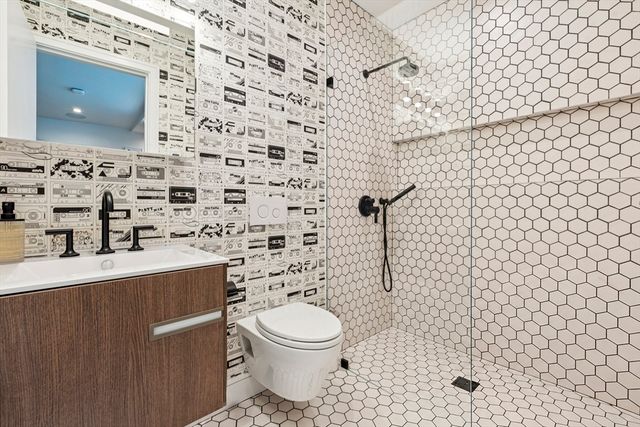 189 W Brookline St, Boston, MA 02118