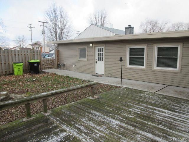 35600 Union Lake Road A, Harrison Twp, MI 48045