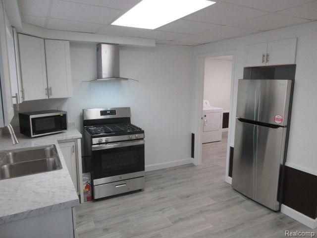 35600 Union Lake Road A, Harrison Twp, MI 48045