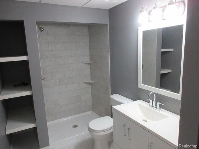 35600 Union Lake Road A, Harrison Twp, MI 48045