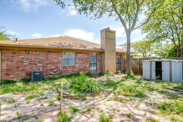 4517 Compass Court, Fort Worth, TX 76135