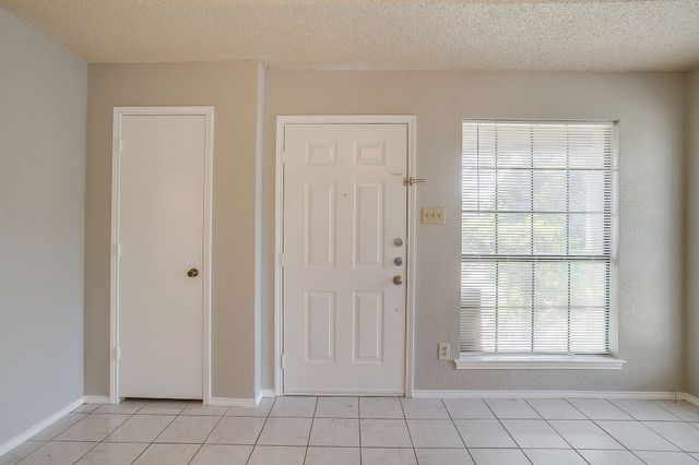 4517 Compass Court, Fort Worth, TX 76135