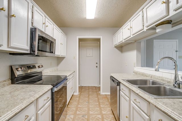 4517 Compass Court, Fort Worth, TX 76135