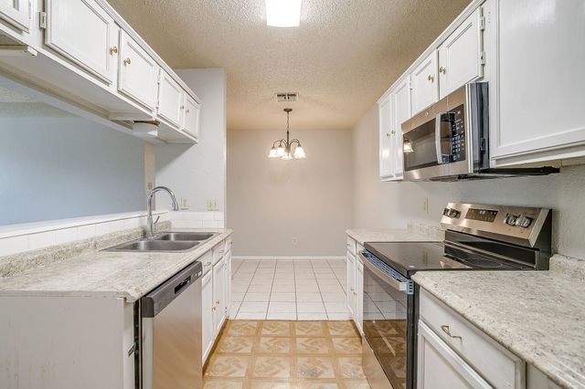 4517 Compass Court, Fort Worth, TX 76135