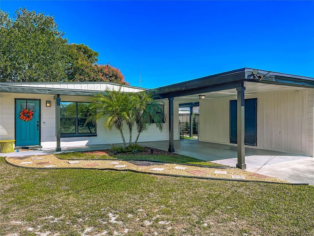 1913 LARKIN AVENUE, Orlando, FL 32812