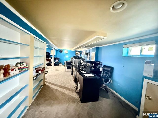 10-01 Berdan Avenue, Fair Lawn, NJ 07410