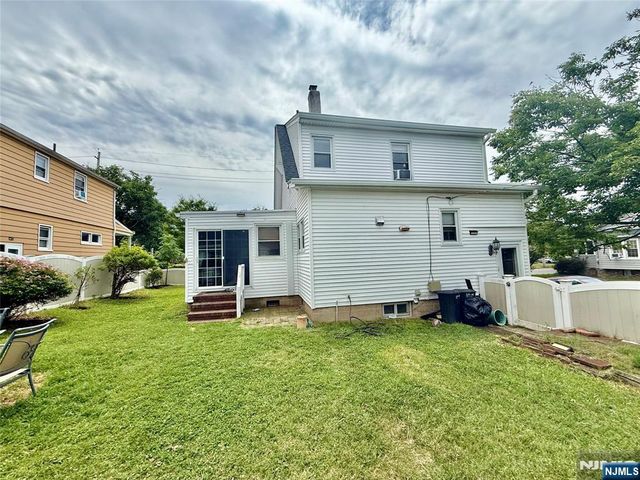 10-01 Berdan Avenue, Fair Lawn, NJ 07410