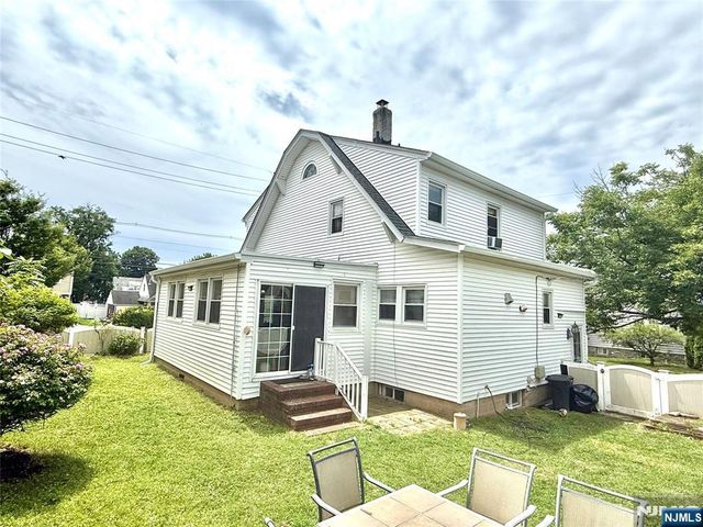 10-01 Berdan Avenue, Fair Lawn, NJ 07410