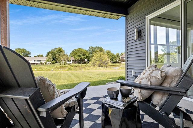 1871 LEDGEVIEW ROAD, De Pere, WI 54115