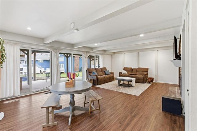 33 Anchor Drive, Lake Tapawingo, MO 64015