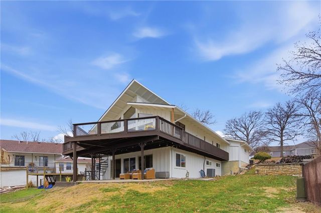 33 Anchor Drive, Lake Tapawingo, MO 64015