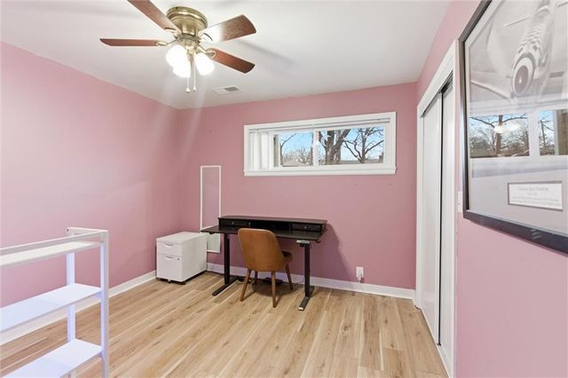 33 Anchor Drive, Lake Tapawingo, MO 64015