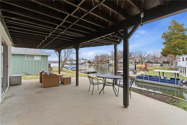 33 Anchor Drive, Lake Tapawingo, MO 64015