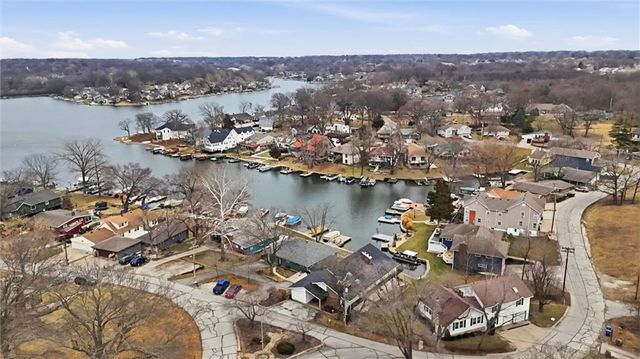 33 Anchor Drive, Lake Tapawingo, MO 64015