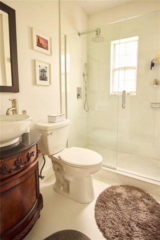 5755 Devonshire Blvd 5755, Miami, FL 33155