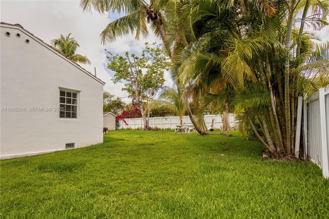 5755 Devonshire Blvd 5755, Miami, FL 33155