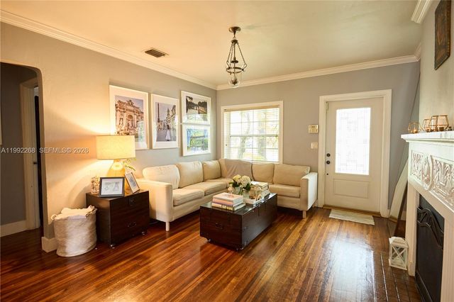 5755 Devonshire Blvd 5755, Miami, FL 33155