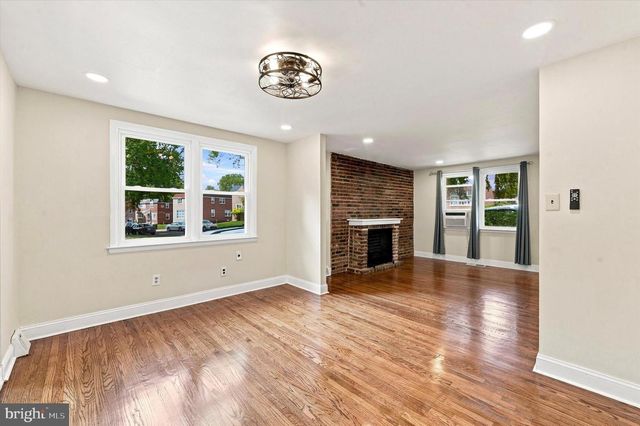 327 GREENWOOD RD, Sharon Hill, PA 19079