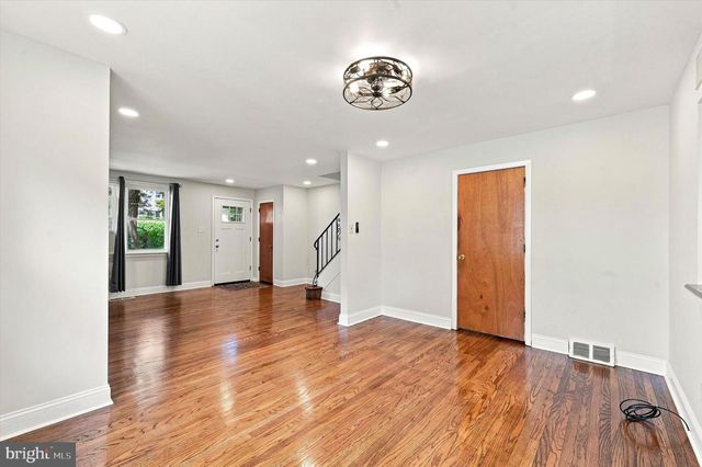 327 GREENWOOD RD, Sharon Hill, PA 19079
