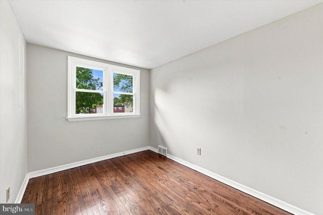 327 GREENWOOD RD, Sharon Hill, PA 19079