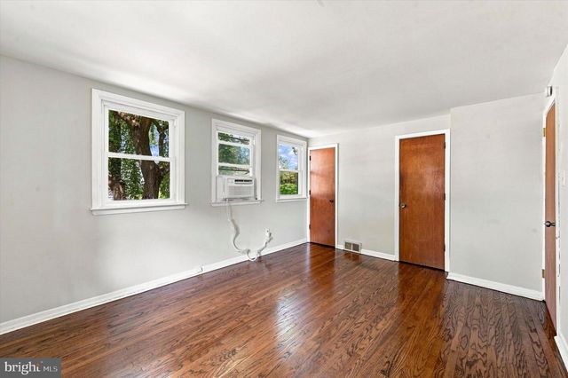 327 GREENWOOD RD, Sharon Hill, PA 19079