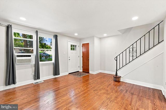 327 GREENWOOD RD, Sharon Hill, PA 19079