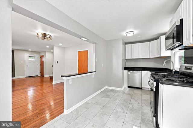 327 GREENWOOD RD, Sharon Hill, PA 19079