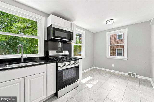 327 GREENWOOD RD, Sharon Hill, PA 19079