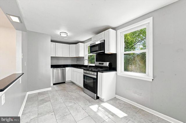 327 GREENWOOD RD, Sharon Hill, PA 19079