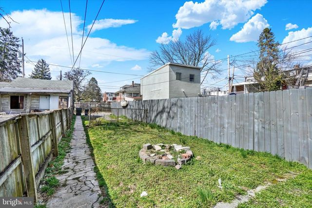 819 LINDEN AVE, York, PA 17404