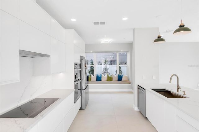 9897 LAKE DISTRICT LANE, Orlando, FL 32832