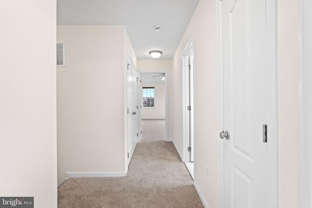 22550 OCEAN CLIFF SQ, Ashburn, VA 20148