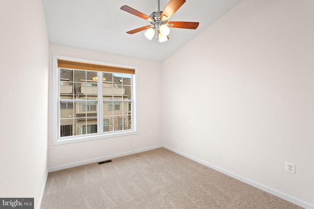 22550 OCEAN CLIFF SQ, Ashburn, VA 20148