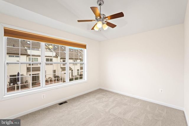 22550 OCEAN CLIFF SQ, Ashburn, VA 20148