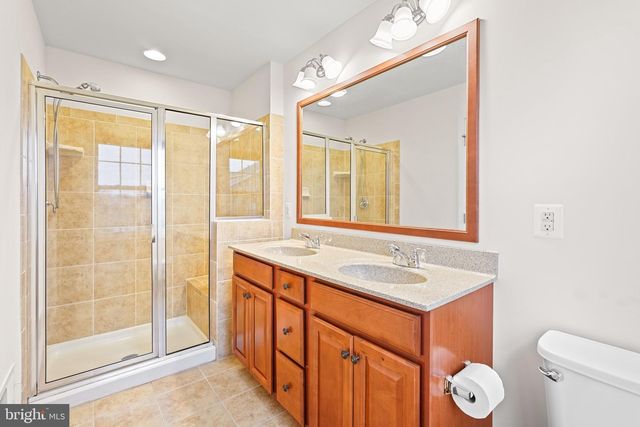 22550 OCEAN CLIFF SQ, Ashburn, VA 20148