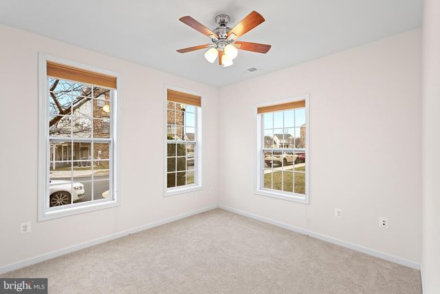 22550 OCEAN CLIFF SQ, Ashburn, VA 20148