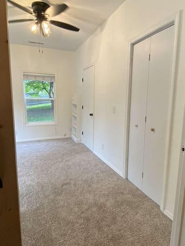 202 N Walnut Street, Anderson, MO 64831