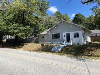 202 N Walnut Street, Anderson, MO 64831