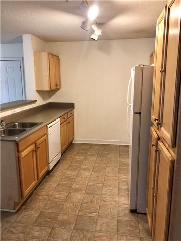 701 Harts Cove Way, Seneca, SC 29672