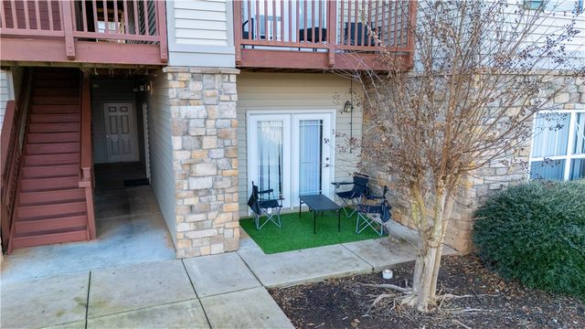 701 Harts Cove Way, Seneca, SC 29672