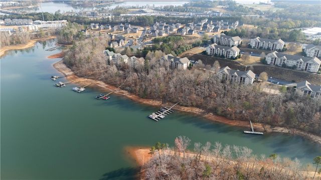 701 Harts Cove Way, Seneca, SC 29672