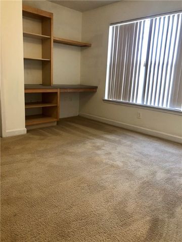 701 Harts Cove Way, Seneca, SC 29672