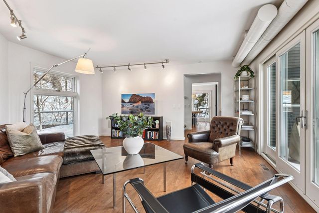 1921 Ewing Avenue S, Minneapolis, MN 55416