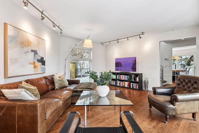 1921 Ewing Avenue S, Minneapolis, MN 55416