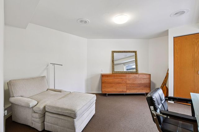 1921 Ewing Avenue S, Minneapolis, MN 55416