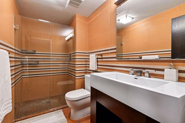 1921 Ewing Avenue S, Minneapolis, MN 55416